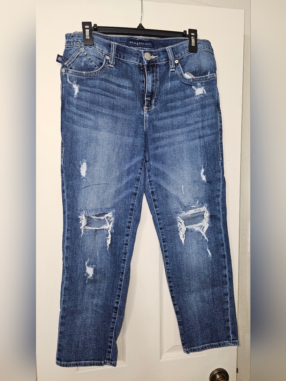 Rock & Republic Distressed Blue Skinny Jeans